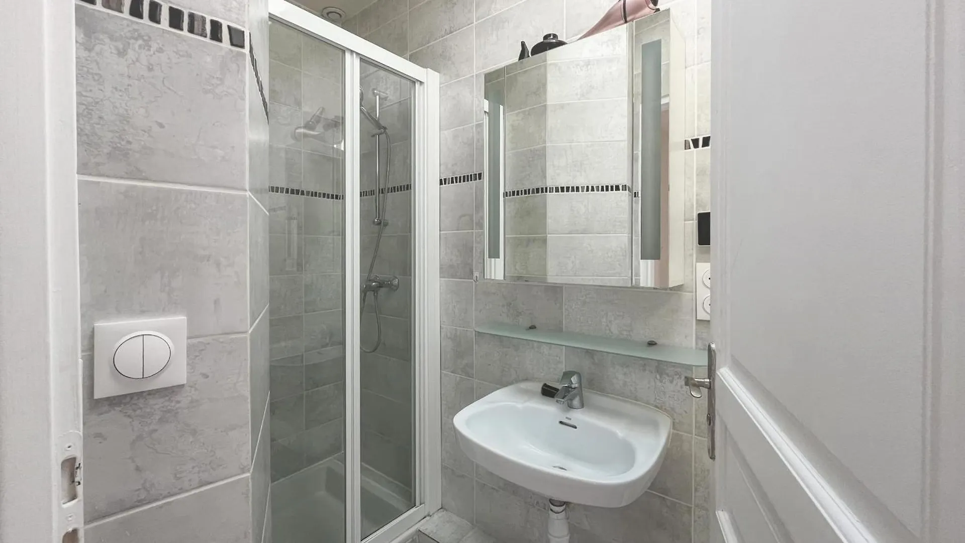 Lovely 2 Bedrooms - Paris - Rue De Prague - Flexliving